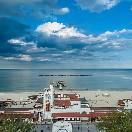 Miruna Luxury Astoria Apartment
