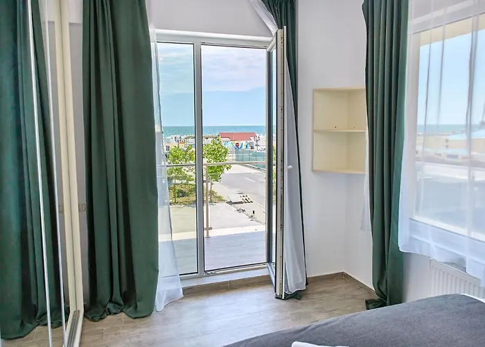 Miruna Luxury Astoria